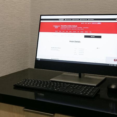 Towneplace Suites By Marriott Ошкош Екстериор снимка